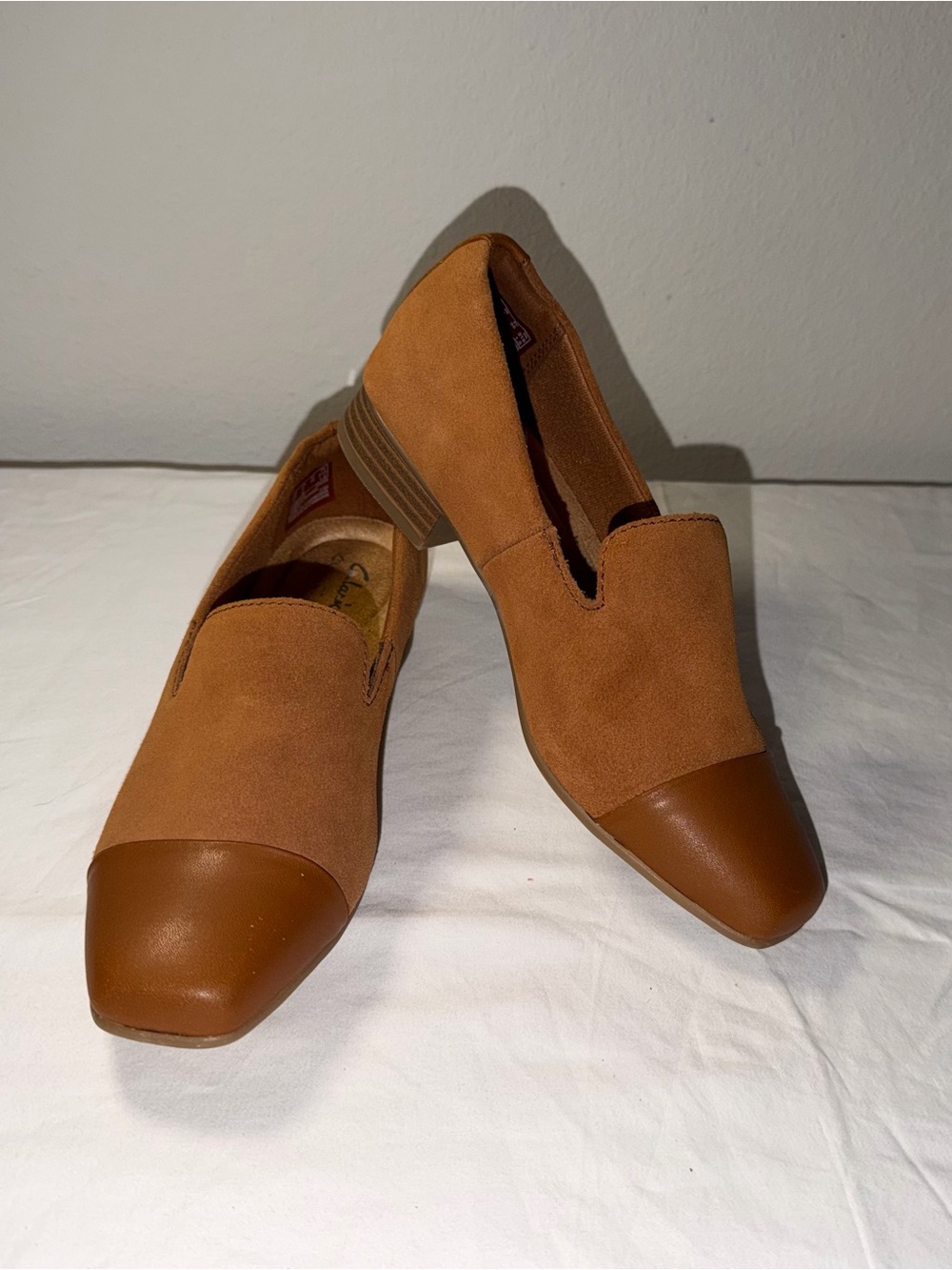 Clarks Tilmont Women's Brown Suede/Leather Loafer Cap Toe Slip-On Comfort US 5 M